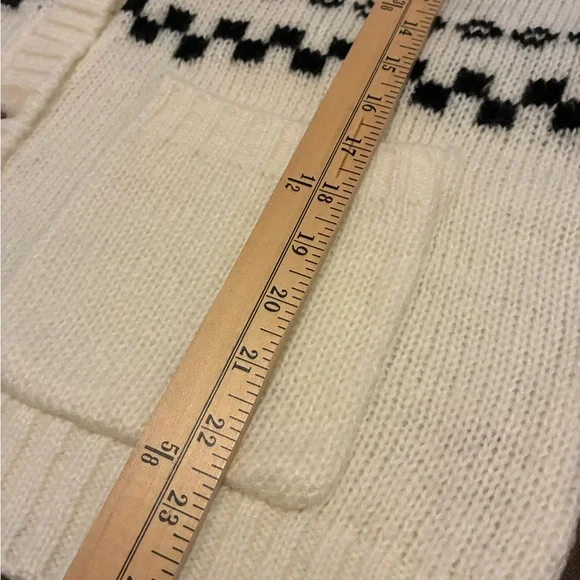 NWT Hem & Thread Black and White Sweater Size Small - Picture 11 of 12
